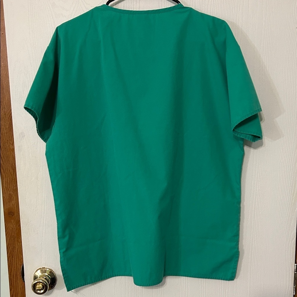 Dickies Green V-Neck Scrub Top Size Large - Picture 2 of 3